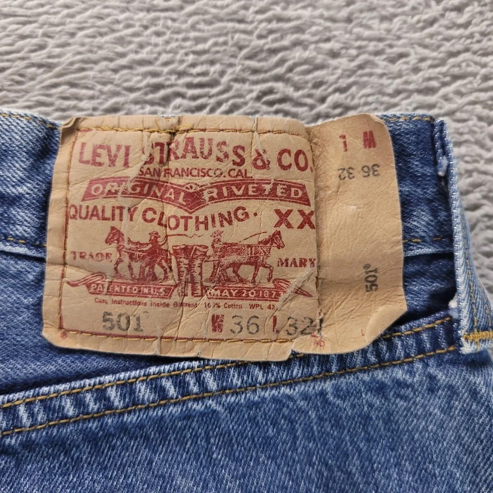 Levis 501 Jeans Mens 36x32 Blue Regular Straight Medium Wash Denim Button Fly